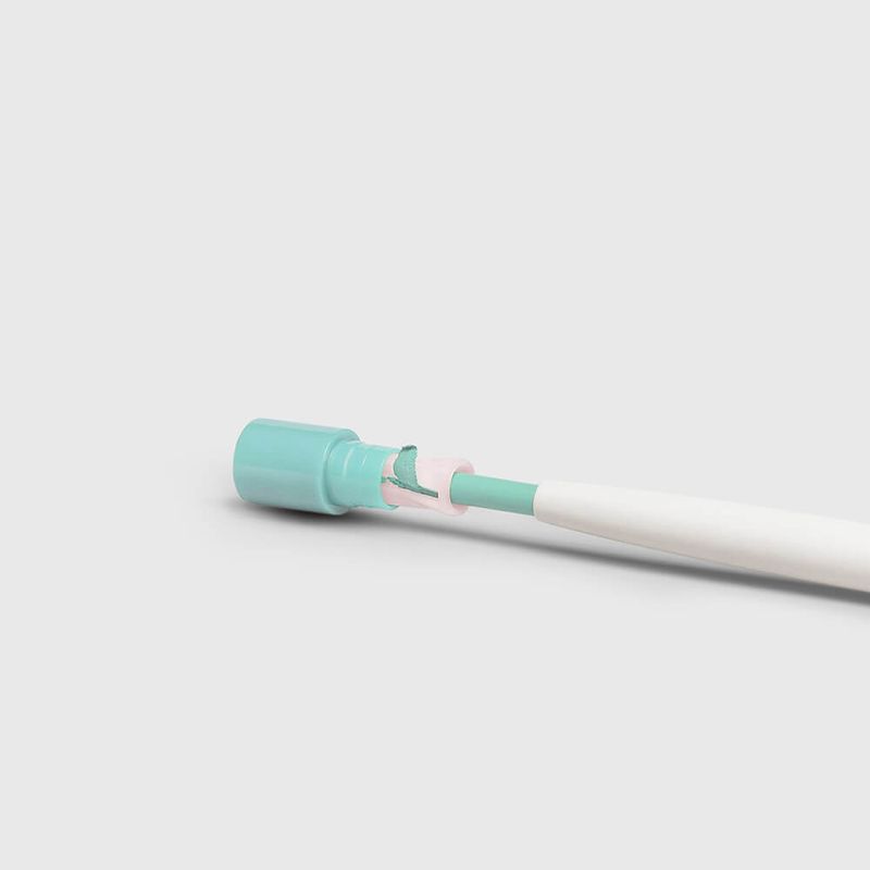 Lapis-Delineador-Azul-Claro-Larissa-Manoela-By-Oceane---Colorful-Eyeliner-Marshmallow-12g