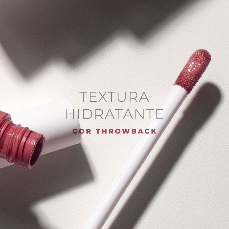 detalhe-aplicador-Batom-Liquido-Rosado-Larissa-Manoela-By-Oceane-Lip-Stain-Throwback