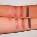 Swatches todas as cores Paleta de Sombras 4 Eyeshadow Palette Galaxy Océane Edition