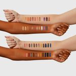 paleta de sombras com cores