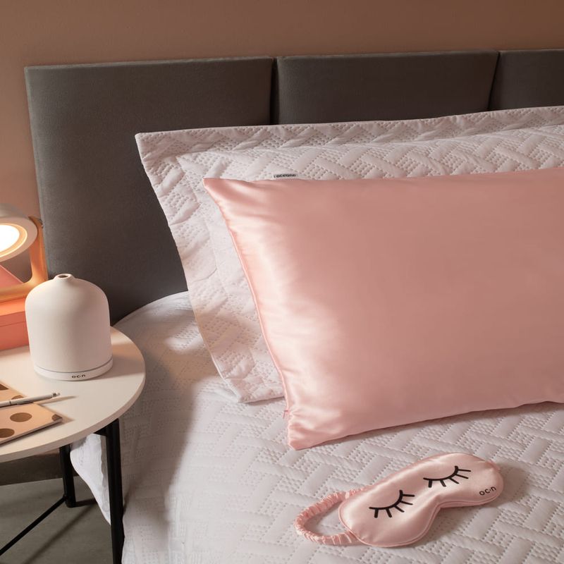 AP2001271C0306_fronha_para_travesseiro_rosa_satin_pillowcase_1