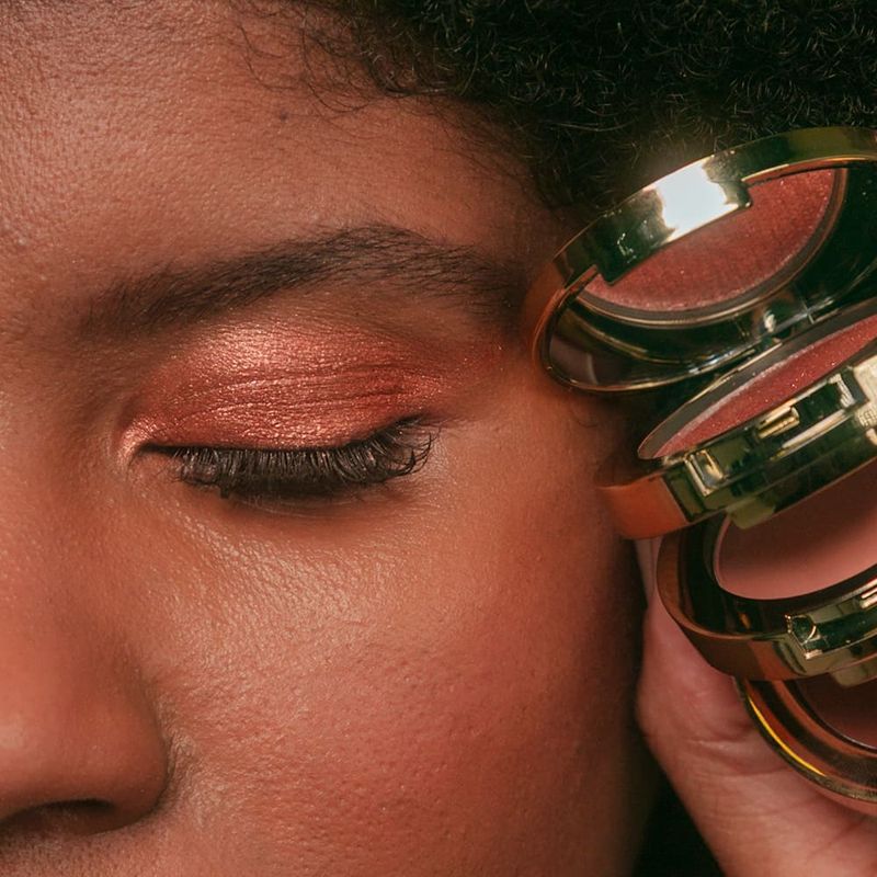 AP2001235CO072F_trio_de_sombras_nadia_tambasco_by_oceane_3_to_go_palette_glare_6.jpg