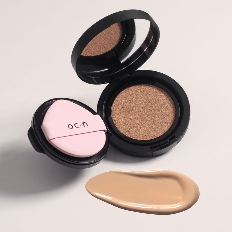 AP2001365CO076F_base_liquida_clara_semimatte_cushion_foundation_10_oceane_edition_1